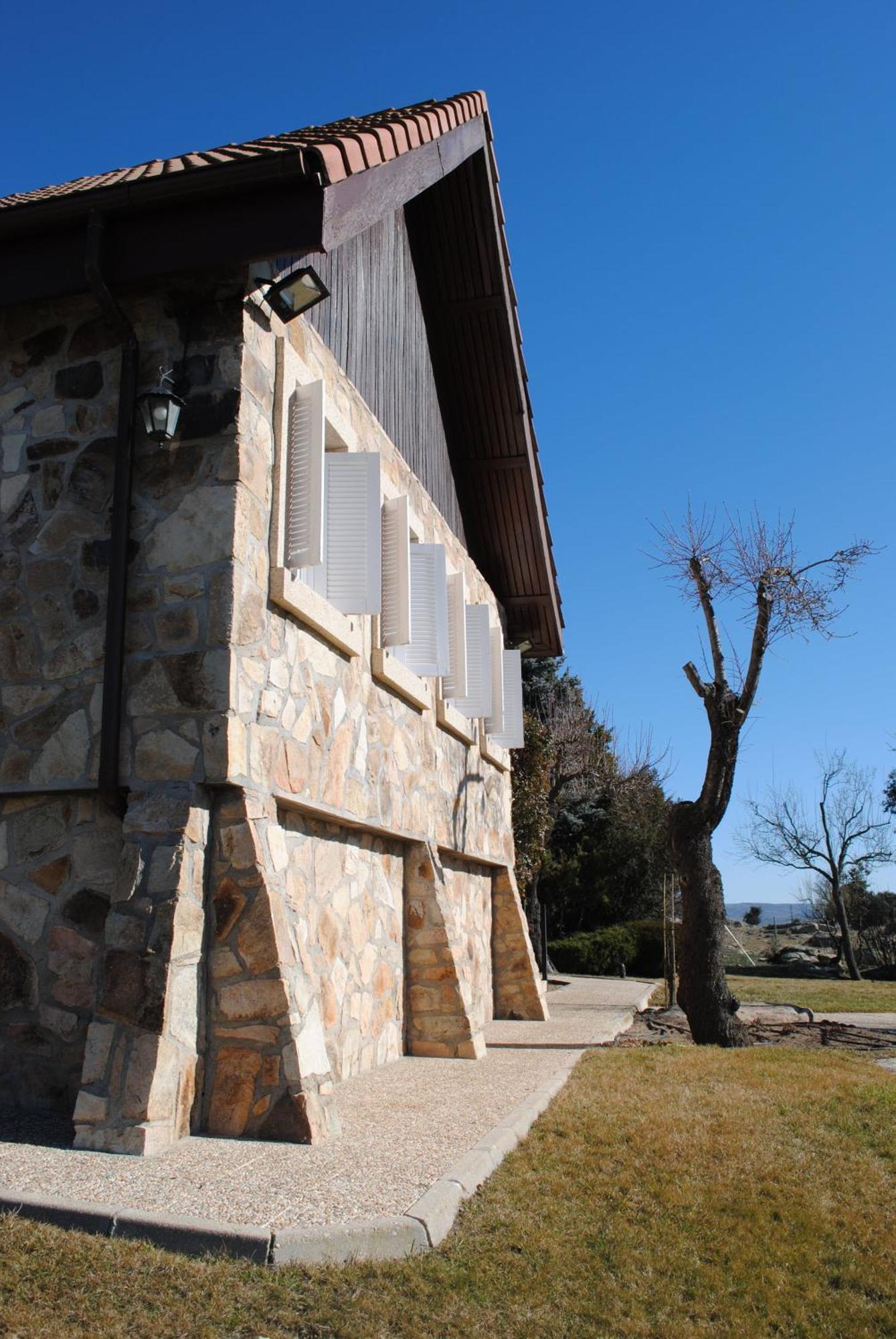 Casita En El Campo Dentro De La Ciudad Ávila